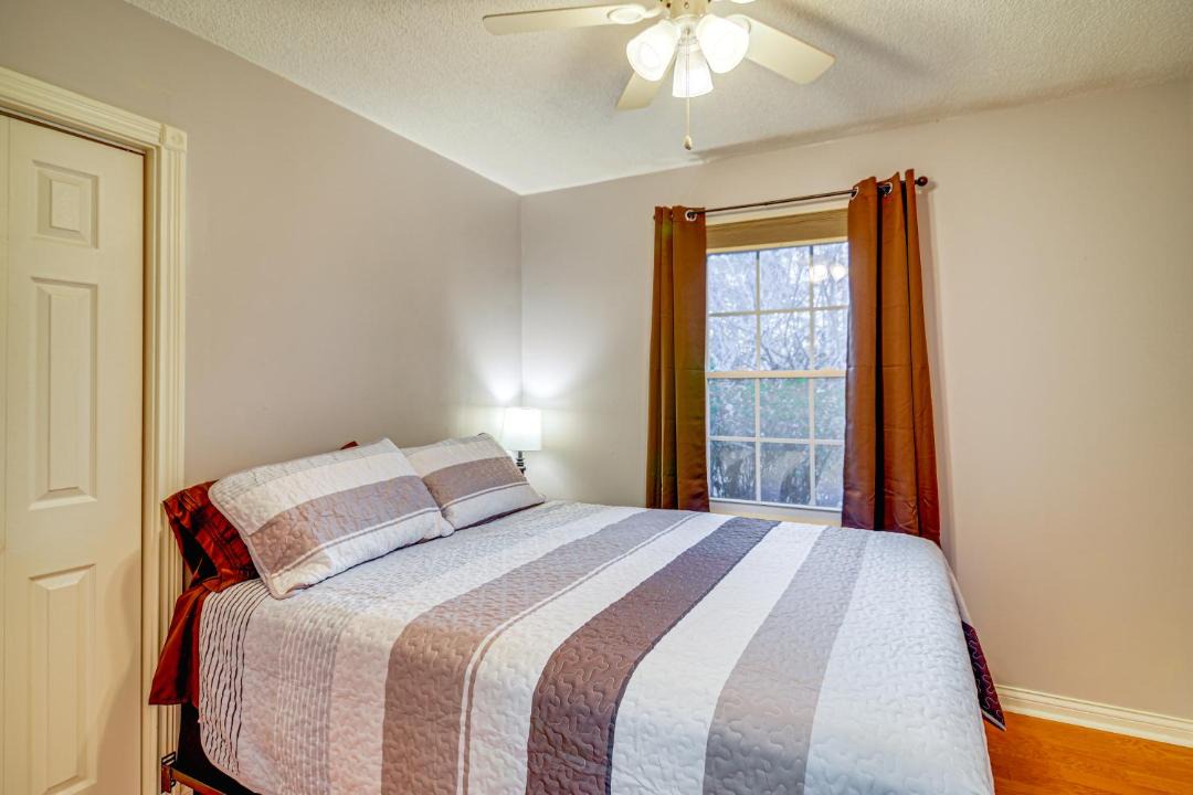Photo of Bedroom in Jamestown