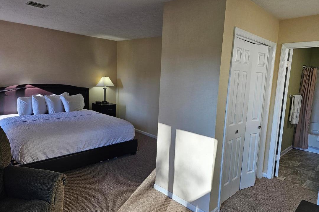Photo of Bedroom in Cheat Lake