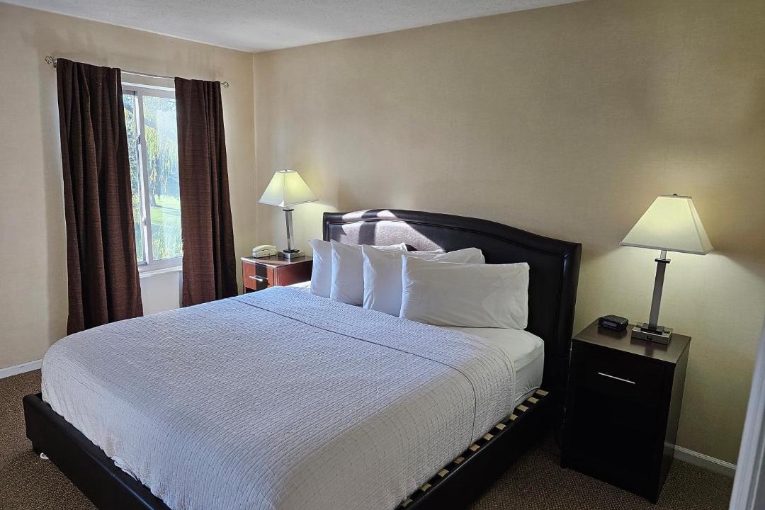 Photo of Bedroom in Cheat Lake