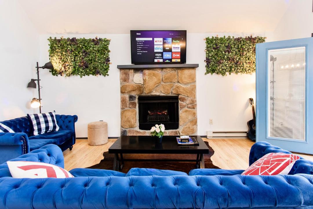 Photo of Livingroom in East Stroudsburg