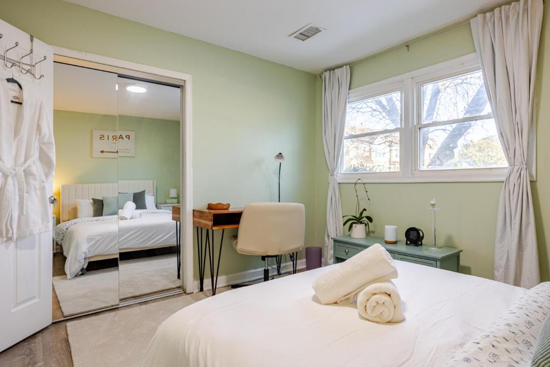 Photo of Bedroom in Herndon