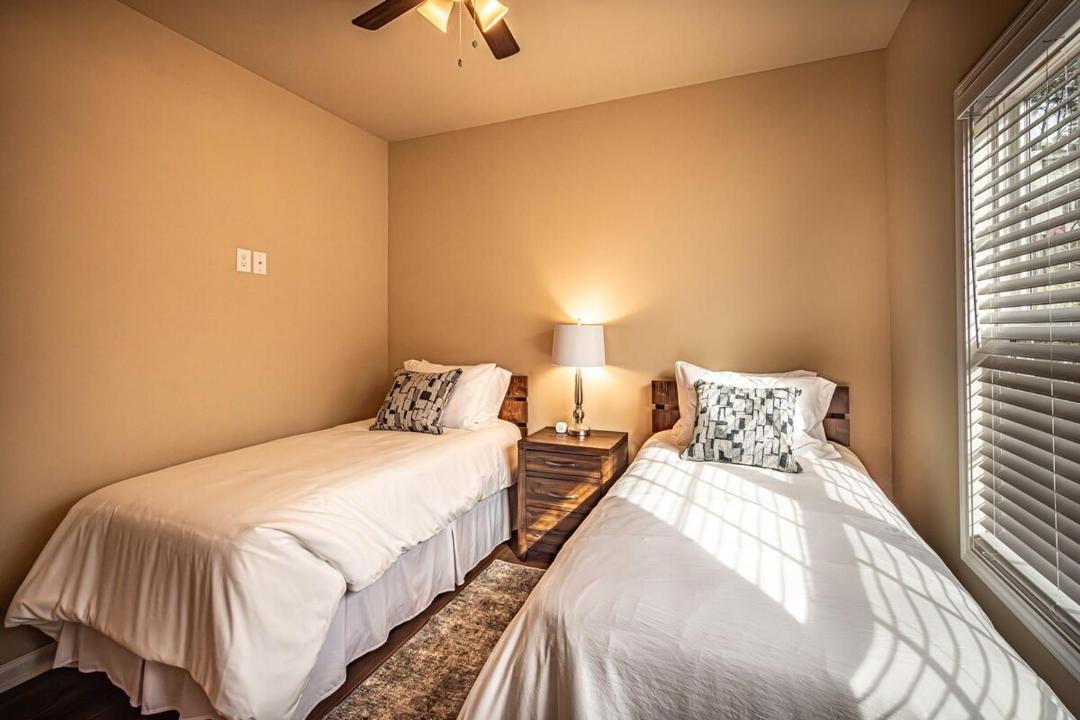 Photo of Bedroom in Dahlonega