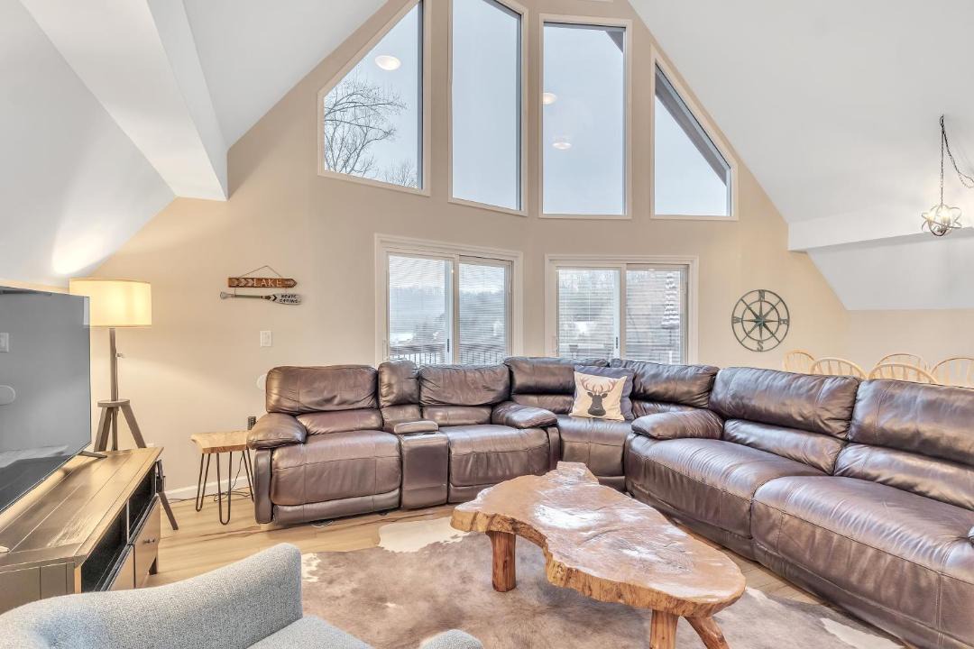 Photo of Livingroom in La Follette
