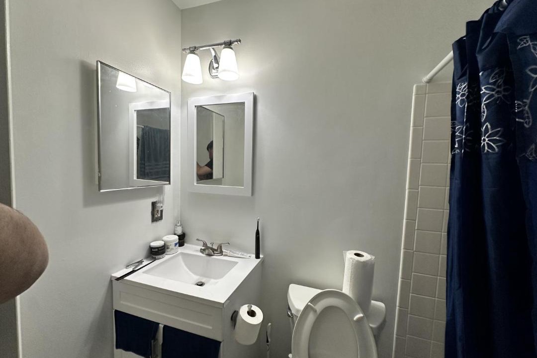 Photo of Bathroom in Suitland