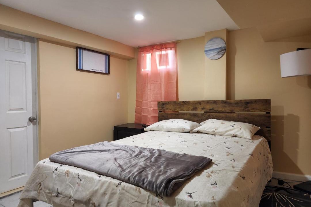 Photo of Bedroom in Weequahic