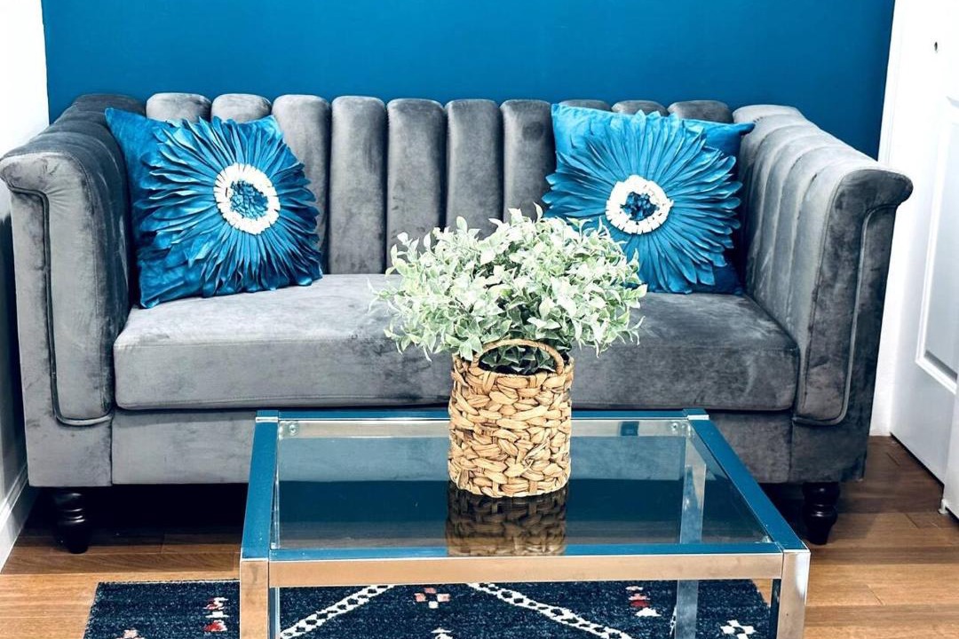 Photo of Livingroom in Graduate Hospital