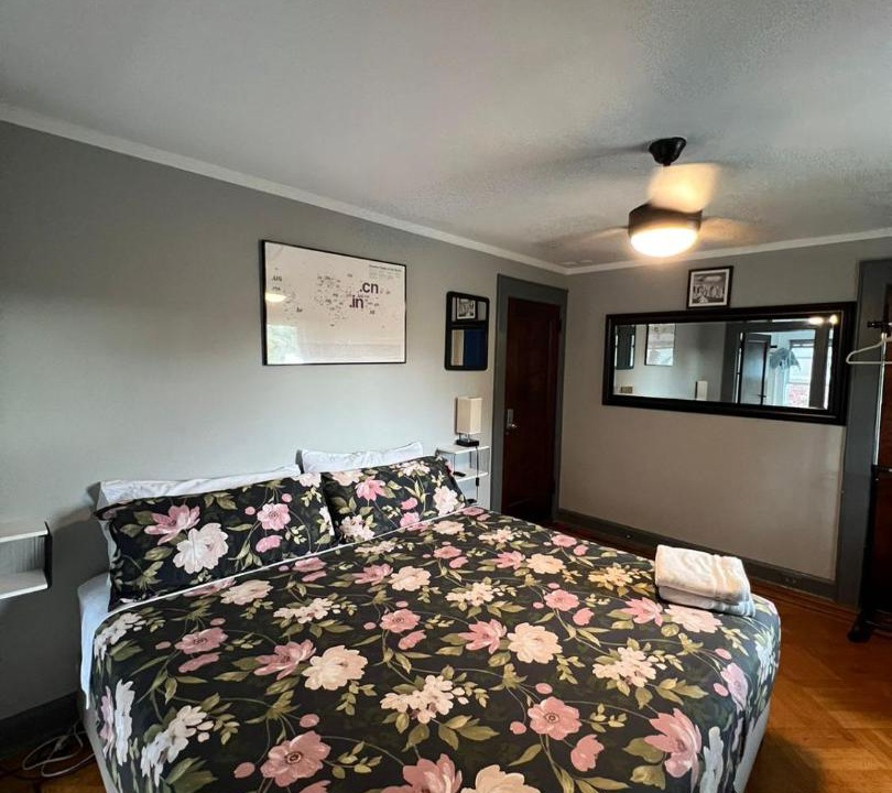Photo of Bedroom in Elizabeth