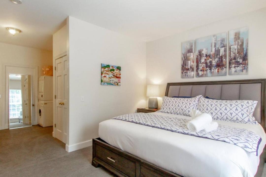 Photo of Bedroom in Green Hills