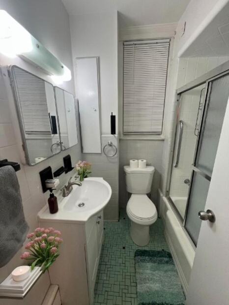 Photo of Bathroom in Weehawken