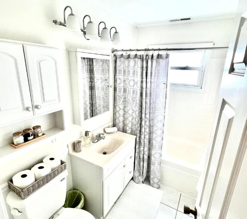 Photo of Bathroom in Marion