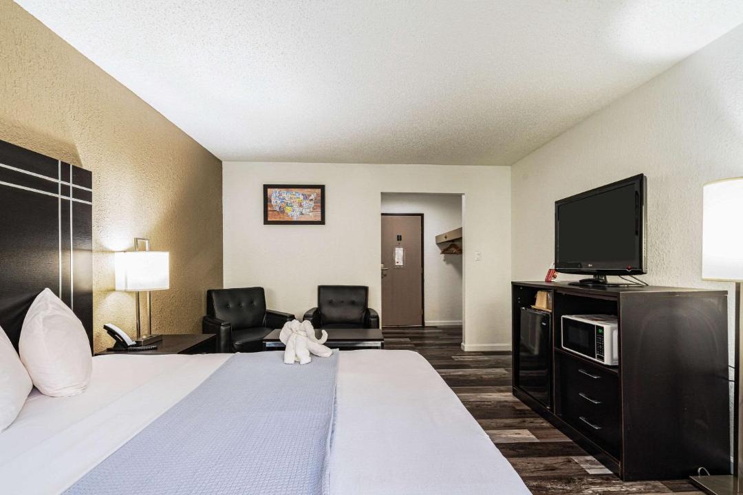 Photo of Bedroom in Streetsboro