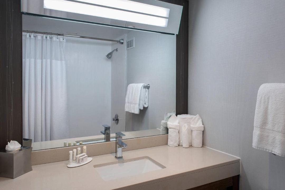 Photo of Bathroom in Newburgh