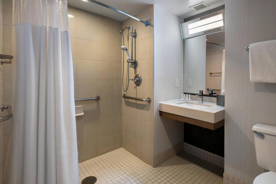 Photo of Bathroom in Newburgh
