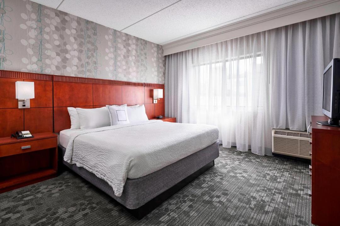 Photo of Bedroom in Linthicum Heights