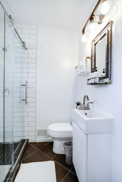 Photo of Bathroom in Forest Glen
