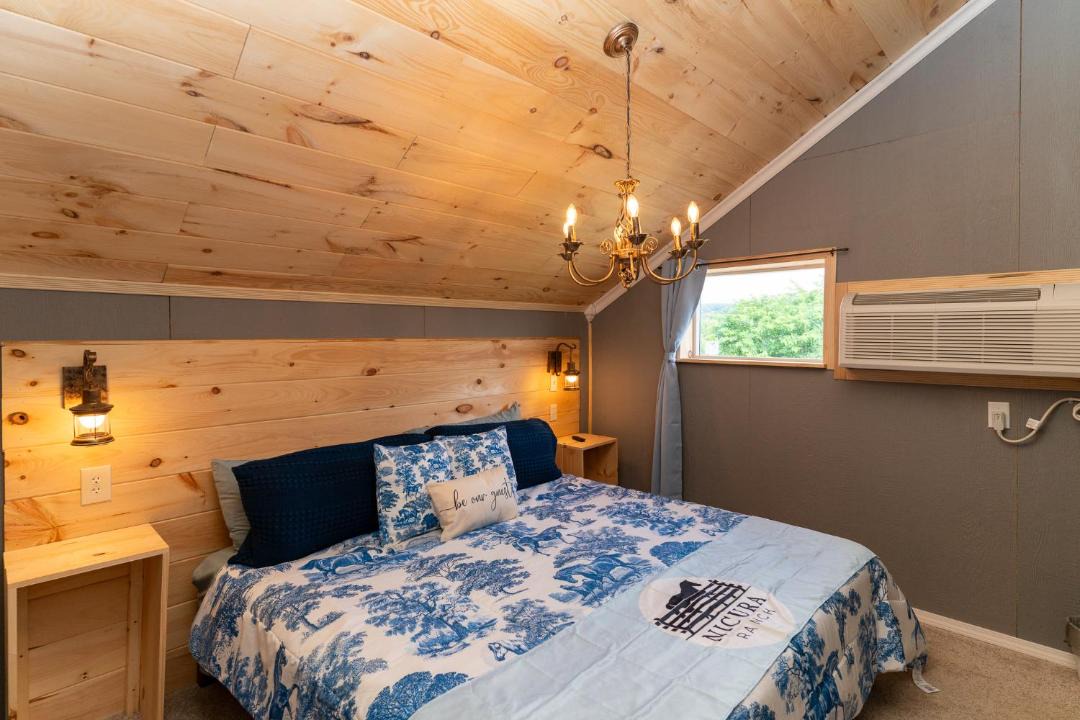Photo of Bedroom in Berea