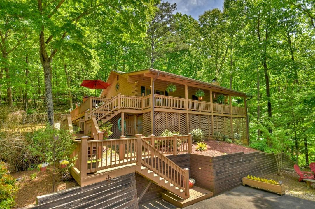 Photo of Patio Balcony in Ellijay