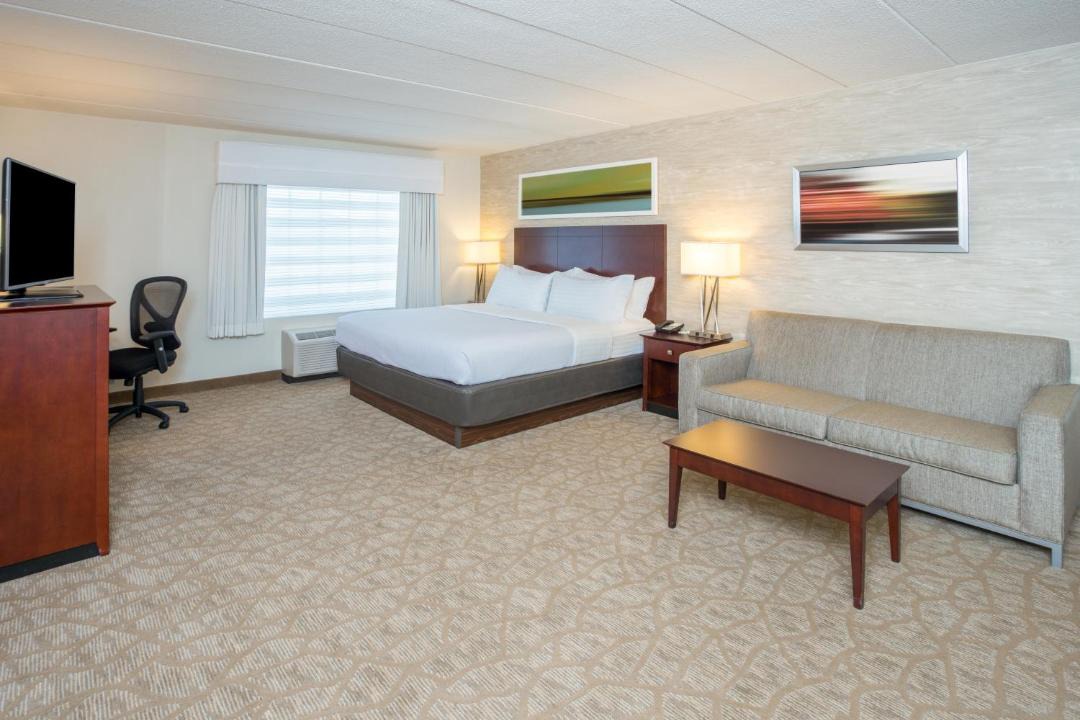 Photo of Bedroom in Linthicum Heights