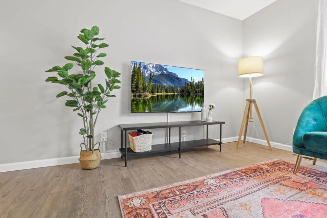 Photo of Livingroom in Royal Manor