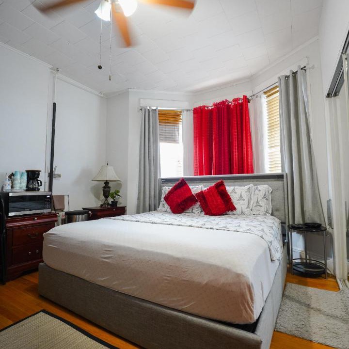 Photo of Bedroom in North Bergen