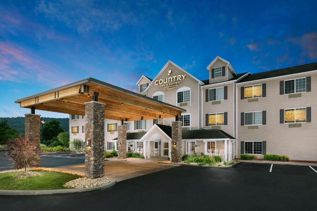 Photo of Buildings in Big Flats Airport