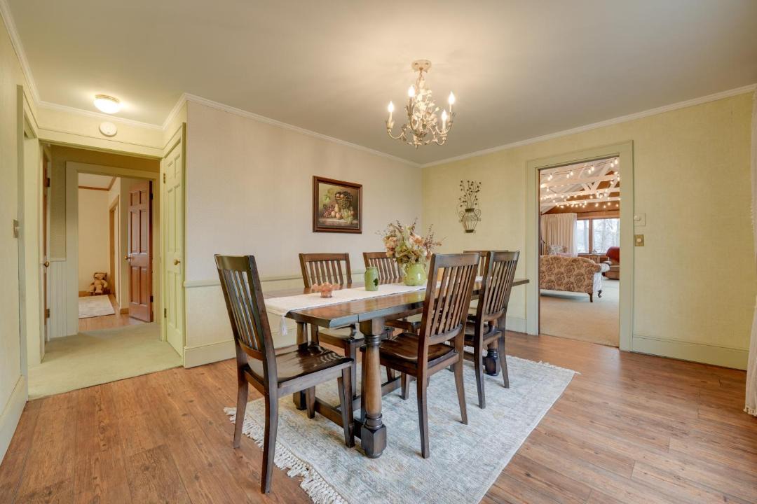 Photo of Livingroom in Hillsdale