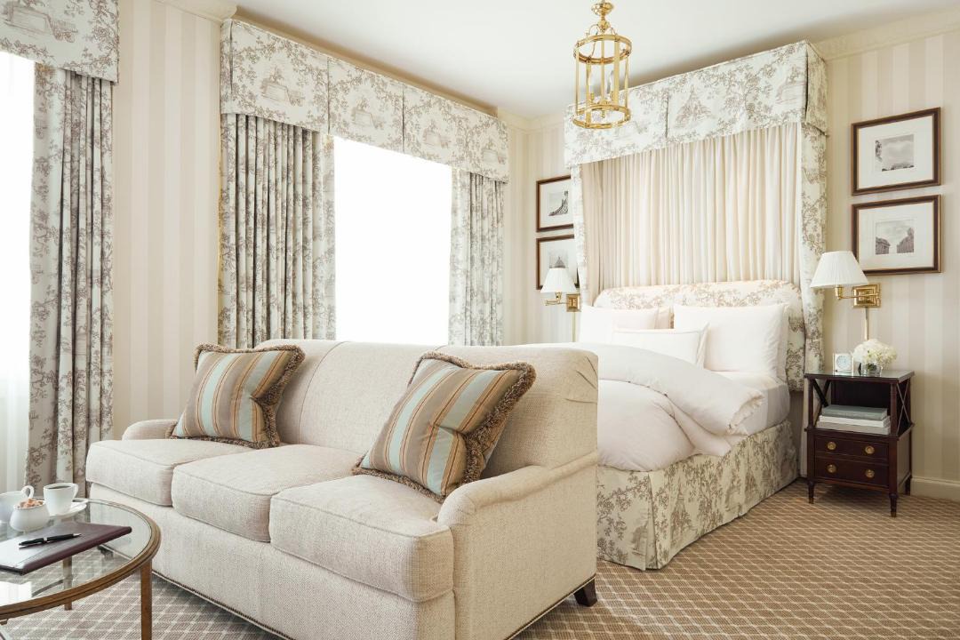 Photo of Livingroom in Connecticut Ave - K Street