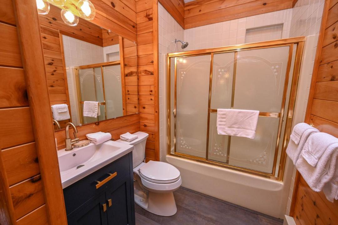 Photo of Bathroom in McHenry