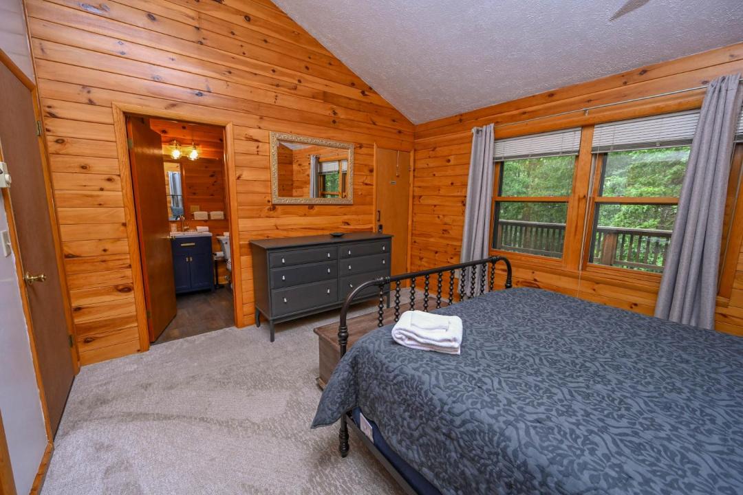Photo of Bedroom in McHenry