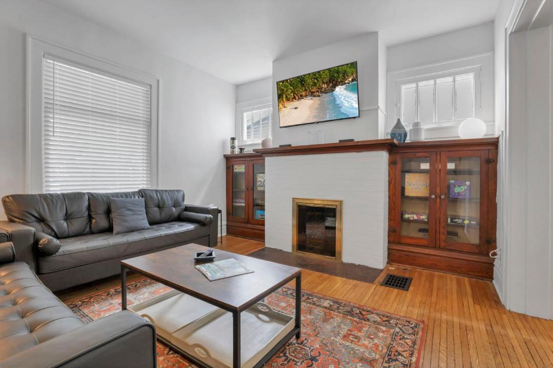 Photo of Livingroom in Old North Columbus