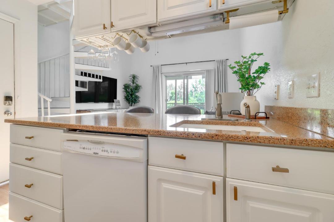 Photo of Kitchen in Oak Harbor