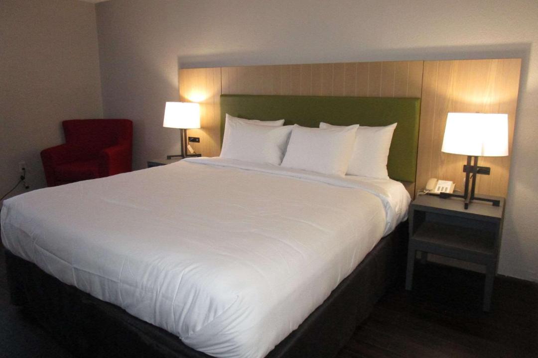 Photo of Bedroom in Spring Hill
