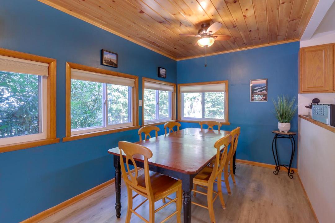 Photo of Livingroom in Kabletown