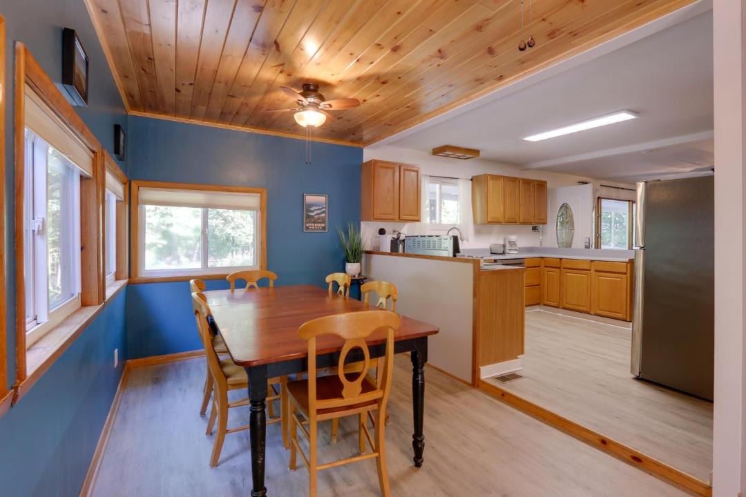 Photo of Livingroom in Kabletown