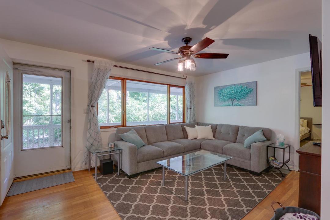 Photo of Livingroom in Kabletown