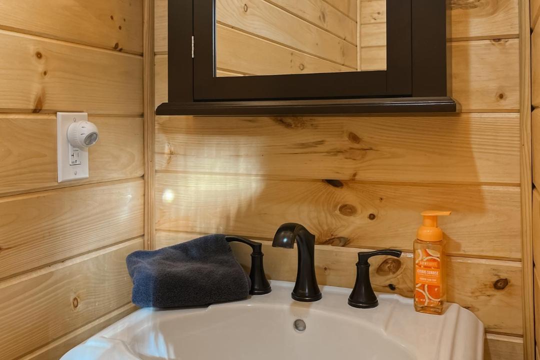 Photo of Bathroom in Tazewell