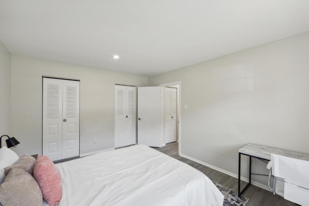 Photo of Bedroom in Newark