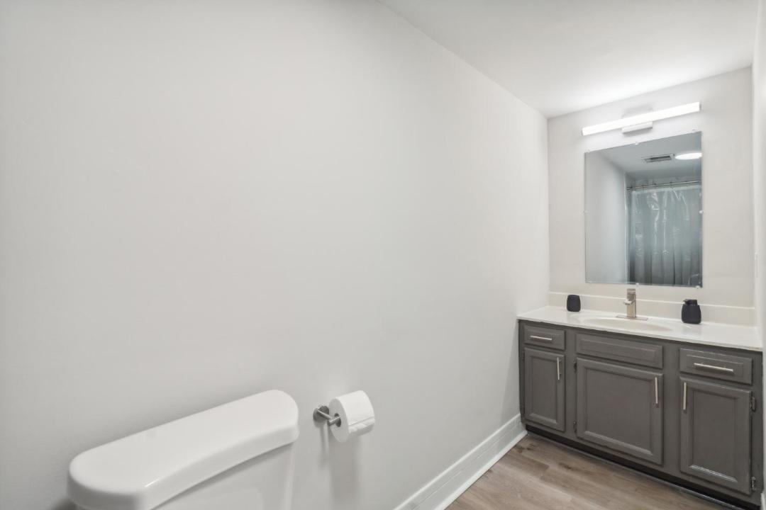 Photo of Bathroom in Newark