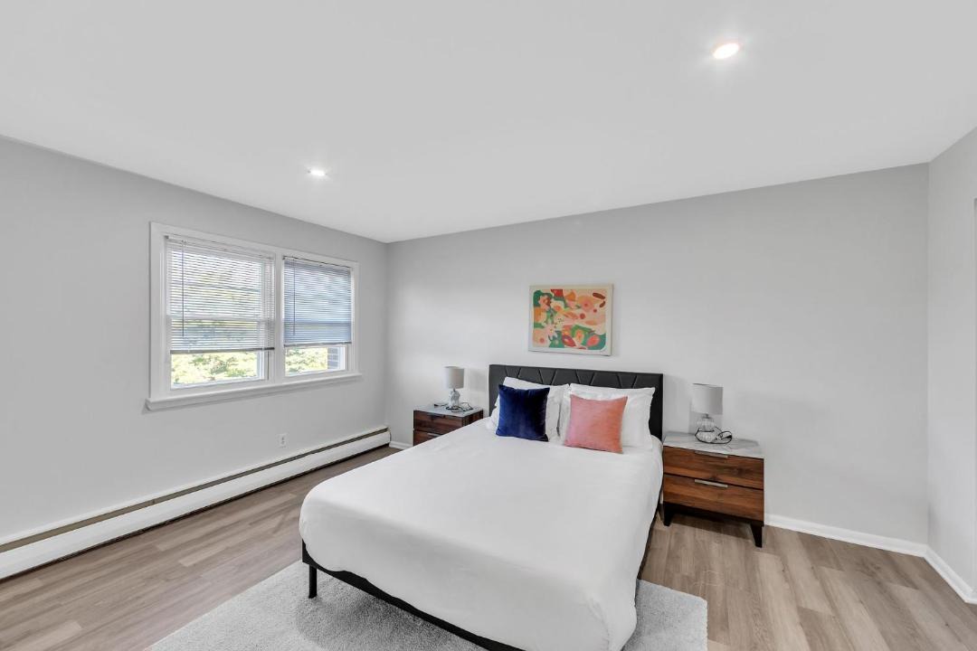 Photo of Bedroom in Newark