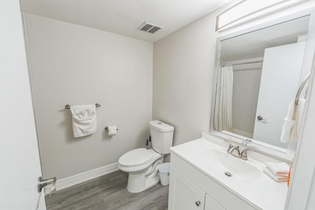 Photo of Bathroom in Newark