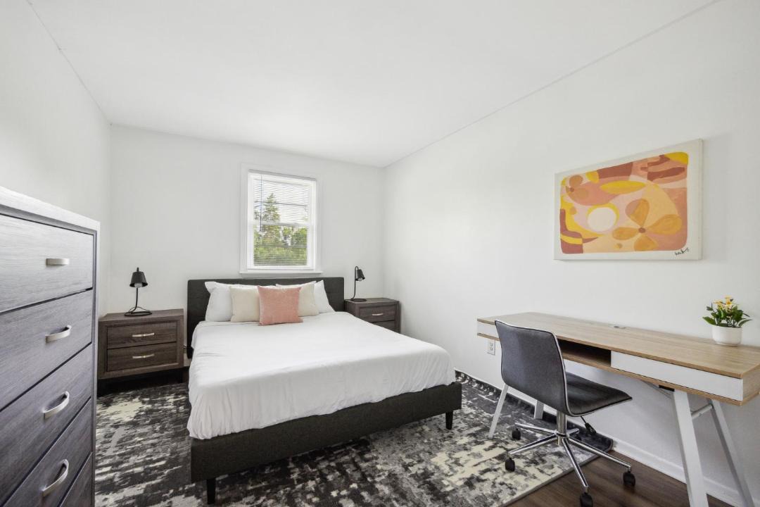 Photo of Bedroom in Newark