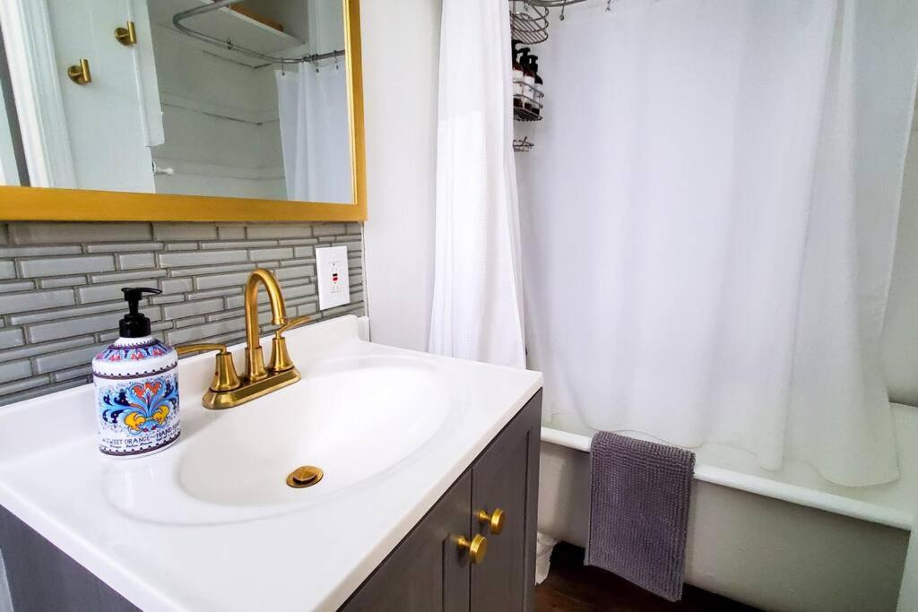 Photo of Bathroom in Euclid