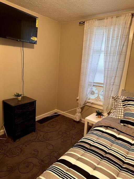 Photo of Bedroom in Garfield Heights