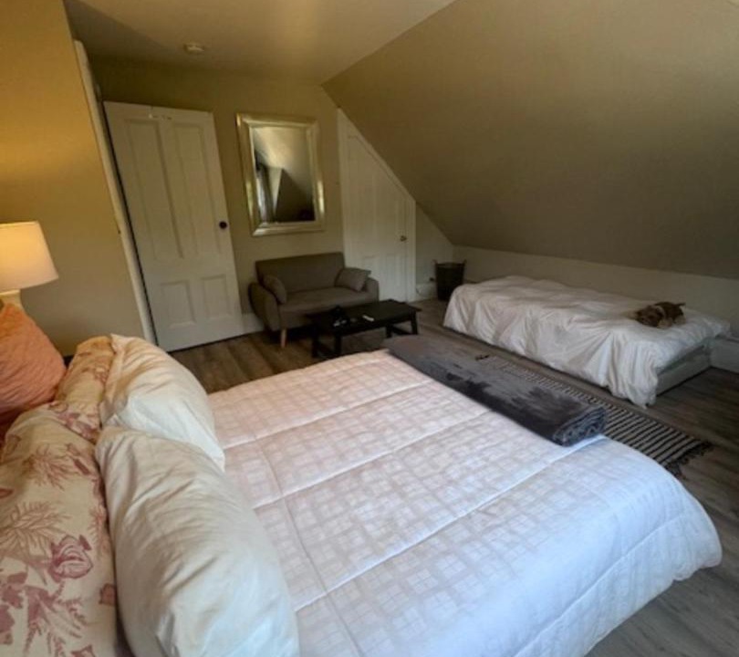 Photo of Bedroom in Orange
