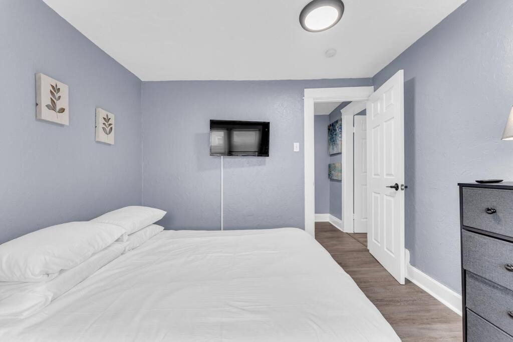 Photo of Bedroom in University Circle