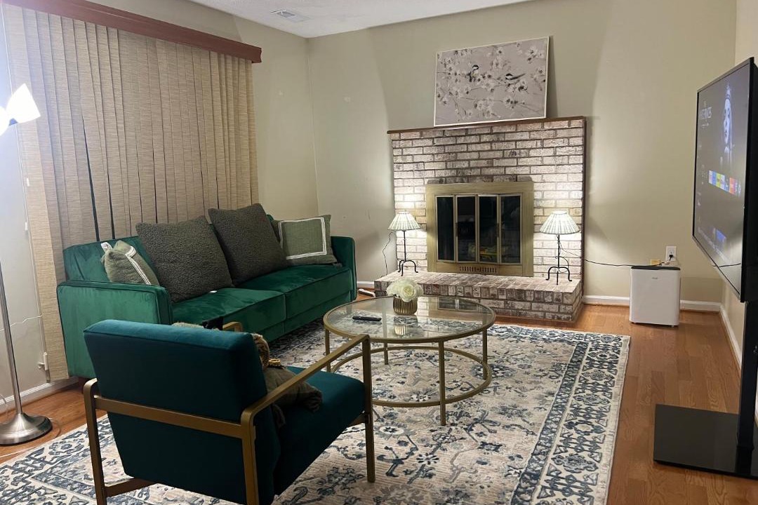 Photo of Livingroom in Fort Washington
