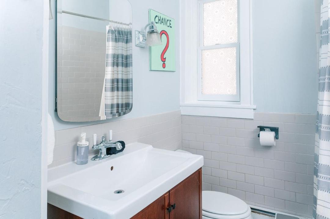 Photo of Bathroom in Allegheny-West