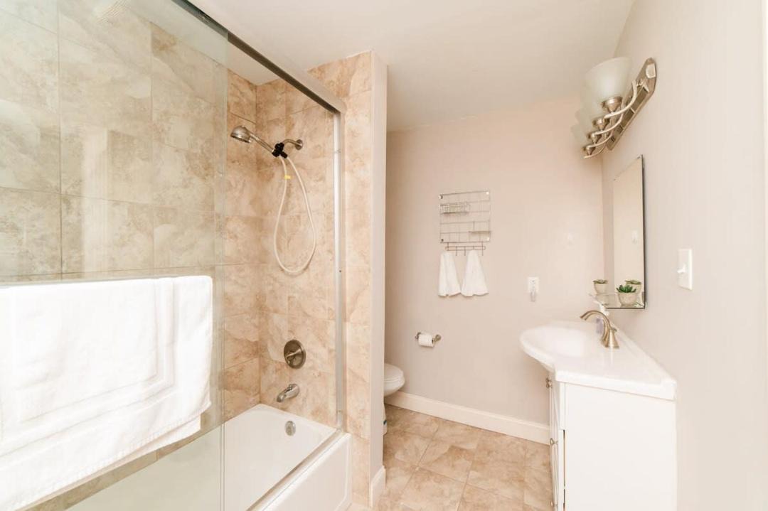 Photo of Bathroom in Allegheny-West