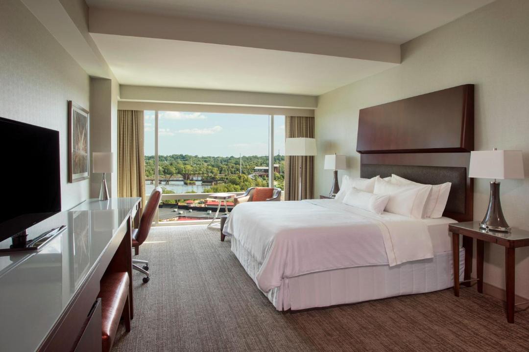 Photo of Bedroom in Riverfront