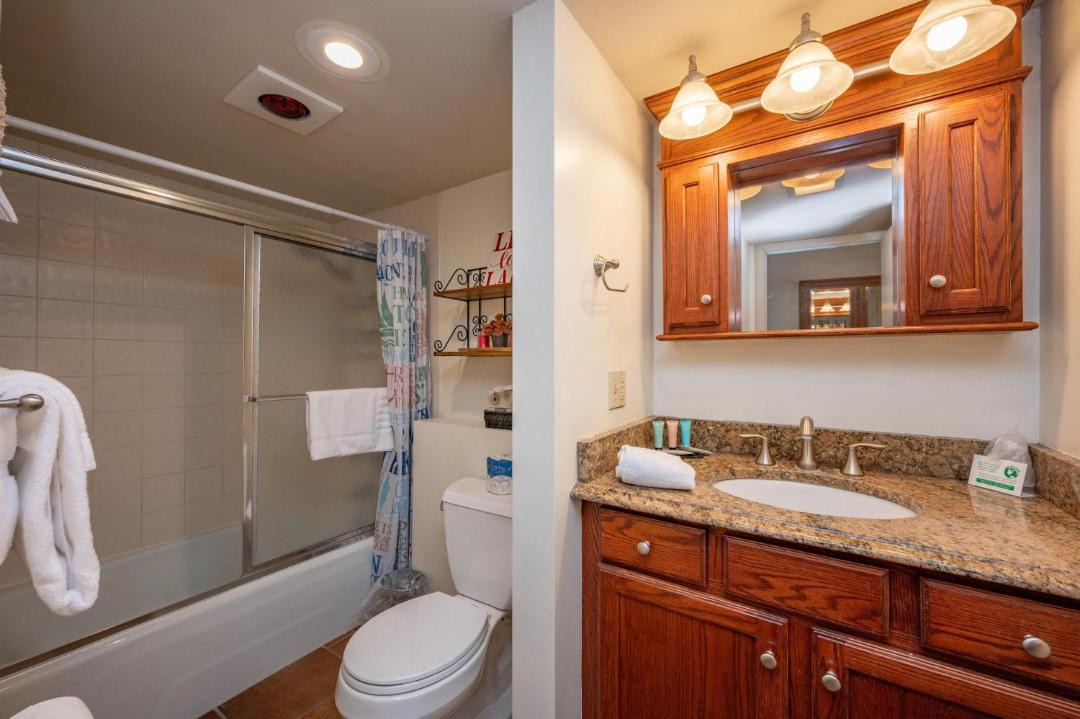 Photo of Bathroom in Thayerville